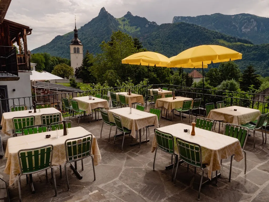 Fleur de Lys restaurant in Gruyères
