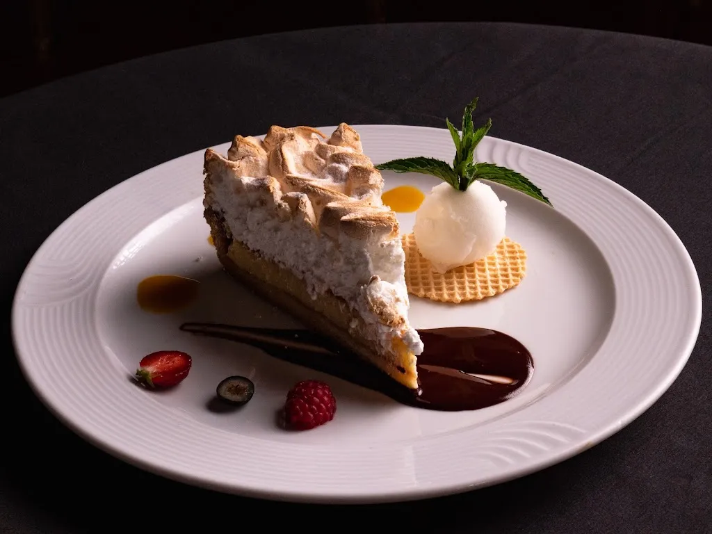 Fleur de Lys_Gruyères_slider_image_2