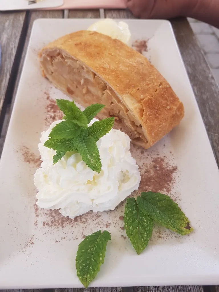 Bernd Flammann_Dorfhaus Evessen_Evessen_review