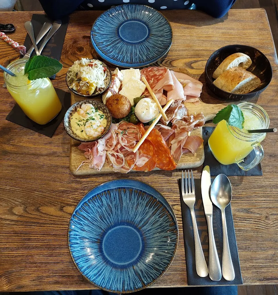 Menu_Castos Emden_Emden_image_9