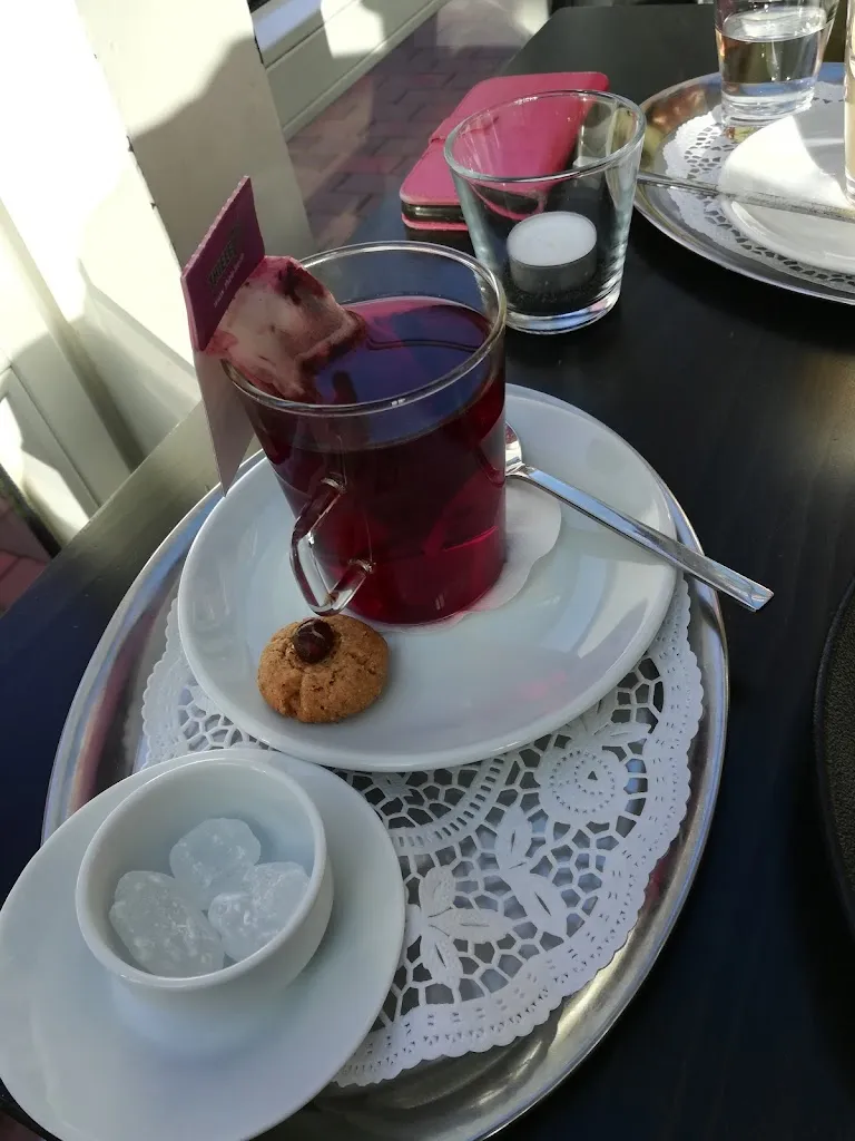 Menu_Henri's_Emden_image_3