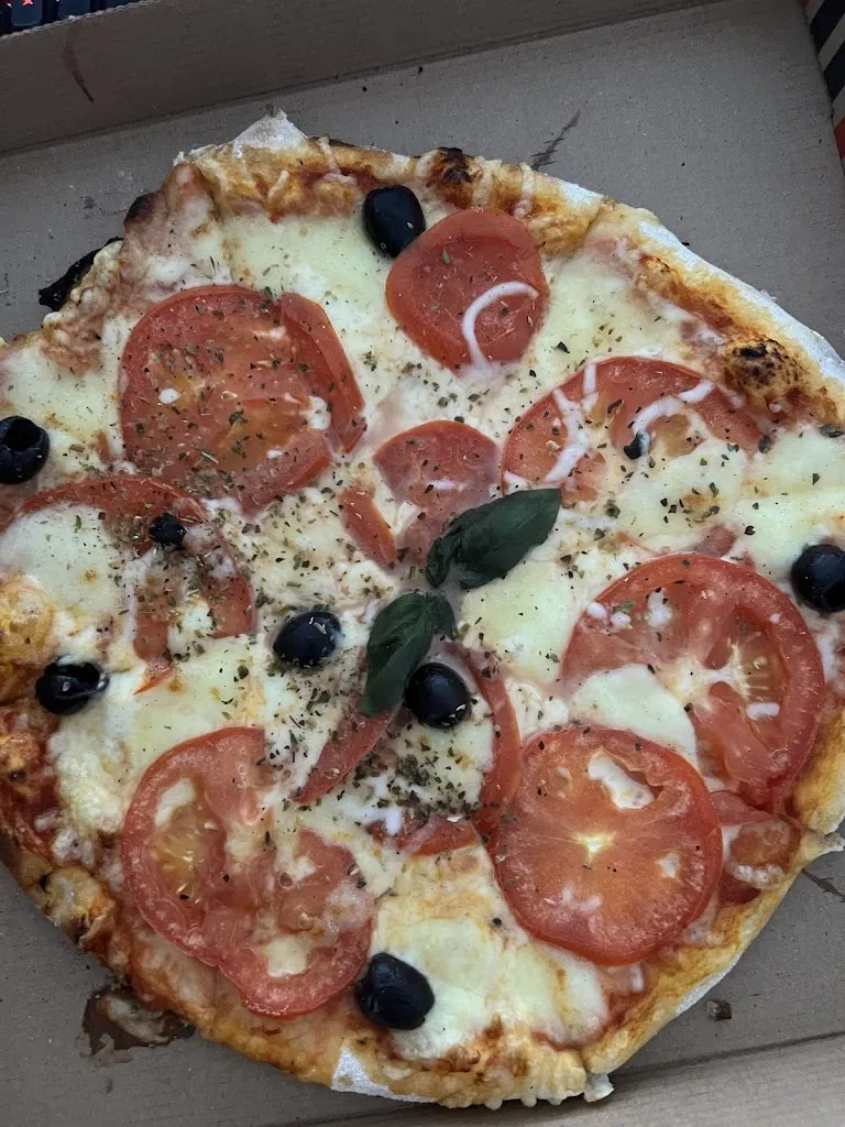 Pizzeria Mammut am Wall_Emden_slider_image_2