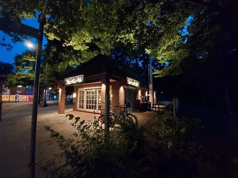 Pizzeria Mammut am Wall_Emden_slider_image_3