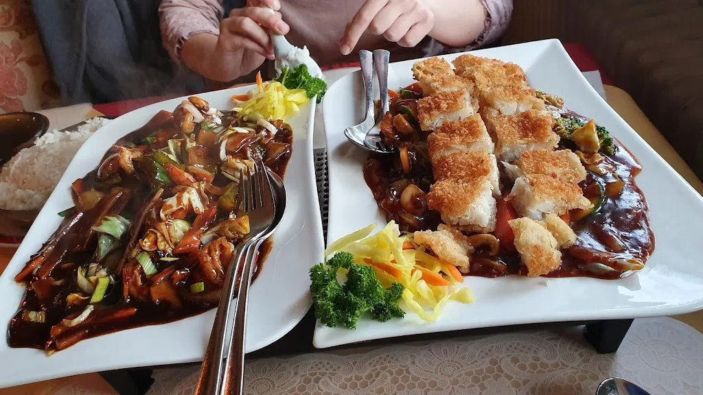 Sawatdy Thai-China-Restaurant_Emden_slider_image_2