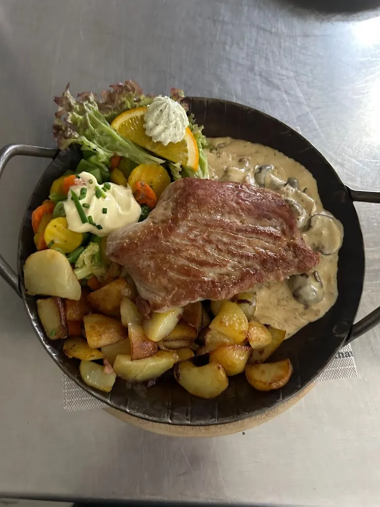 Restaurant und Steakhaus Bahnhof West_Wilhelmshaven_slider_image_2