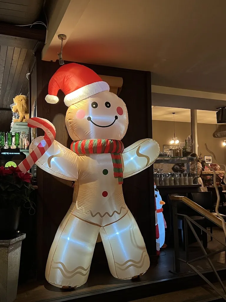 Cristina Pocol_DER LÖWE Becker Gastro GmbH_Essen_Bewertung