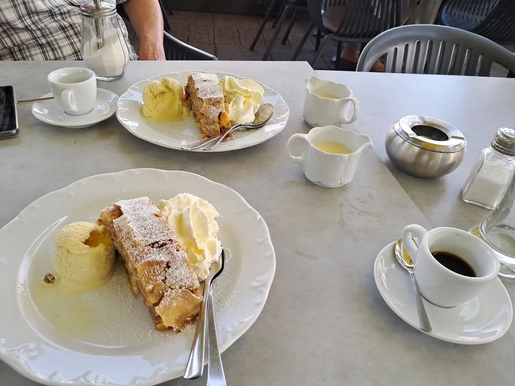 Südtiroler Stuben_Essen_slider_image_3