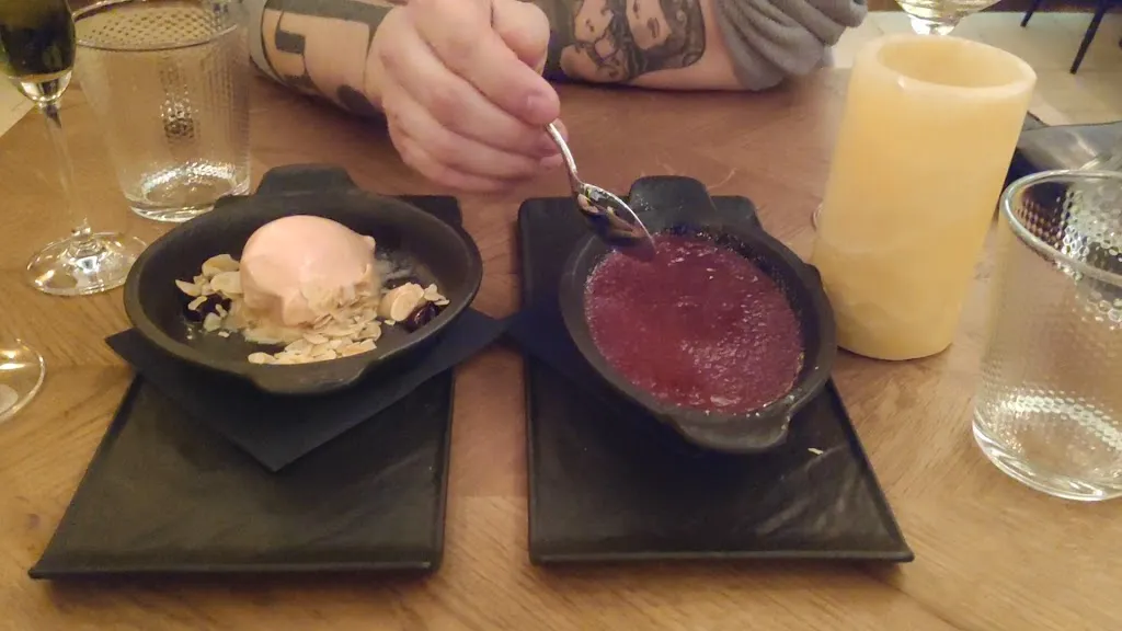 Paul's Brasserie_Essen_slider_image_2