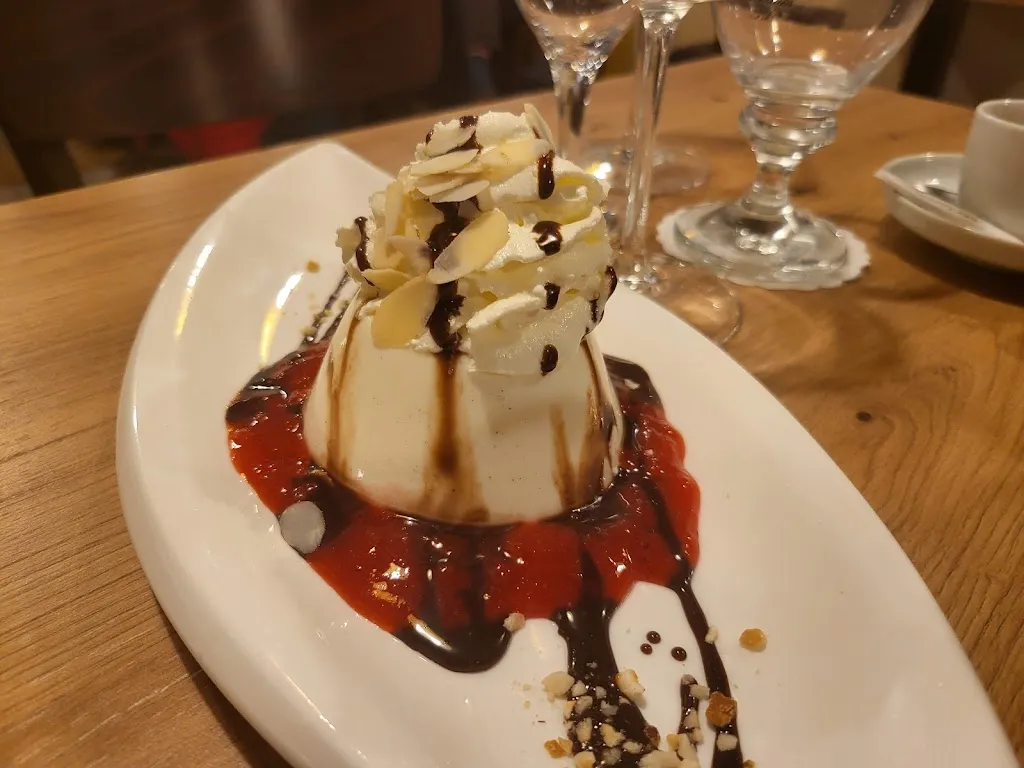 Menu_Trattoria La Famiglia_Essen_immagine_6