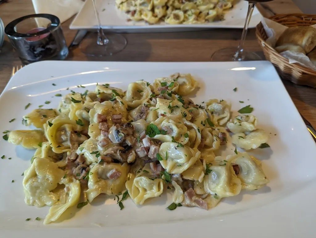 Menu_Trattoria La Famiglia_Essen_immagine_7