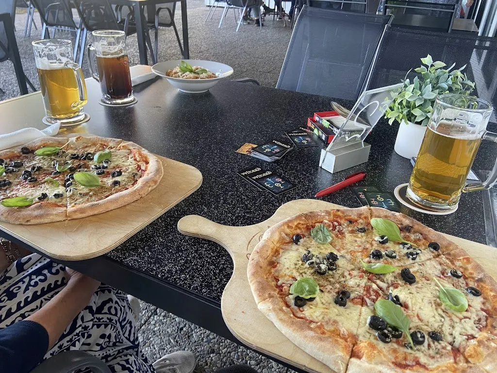 Restaurant am Blauen See Campingplatz Garbsen restaurant in Garbsen