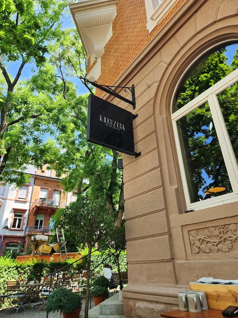 Nathan Voges_Kreuzeck Wirtshaus_Breisgau_review