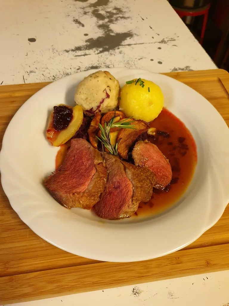 Heimatküche Restaurant. Cafe.Bar_Breisgau_slider_image_3