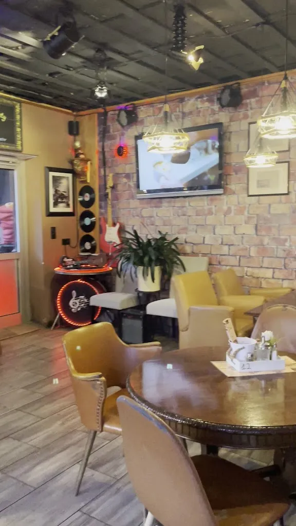 Klaus Becker_Chiara Creperie_Ganderkesee_review