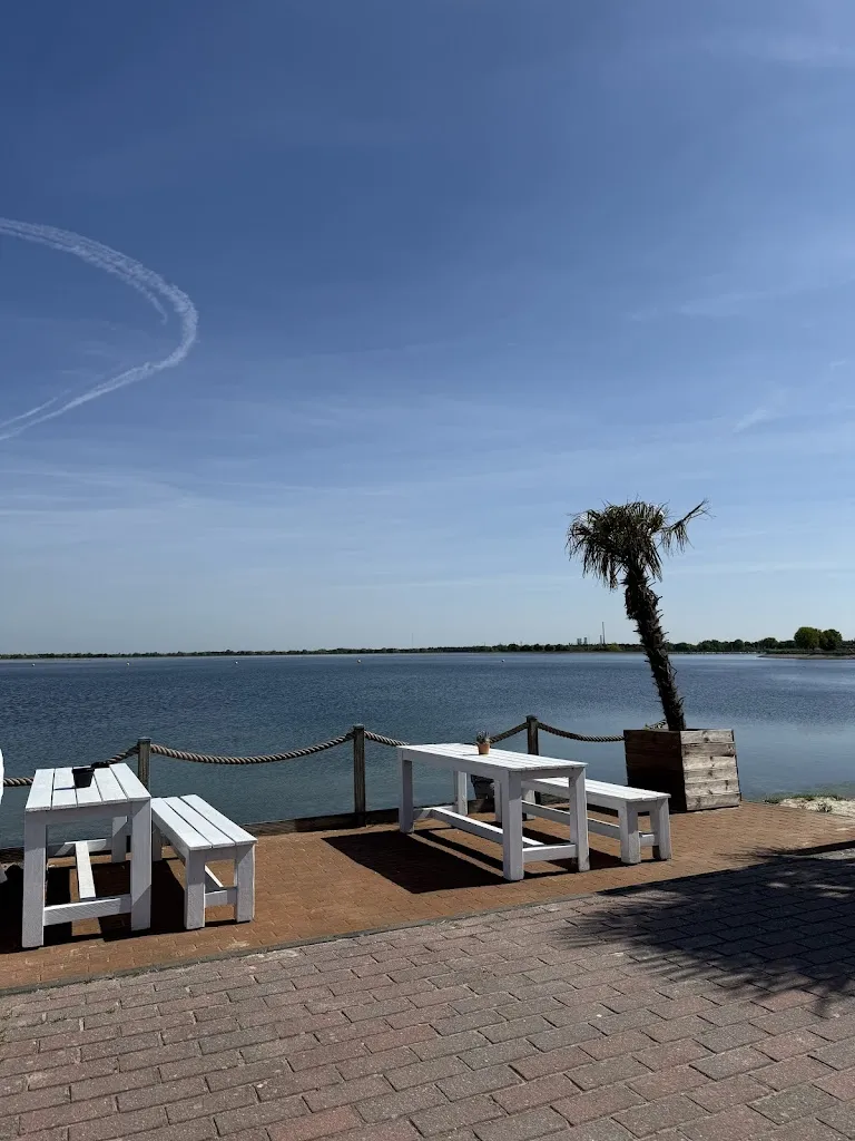 Tania Ahmmed_Deichkrone Café Restaurant Bar - CE Franchise GmbH_Geeste_recensione