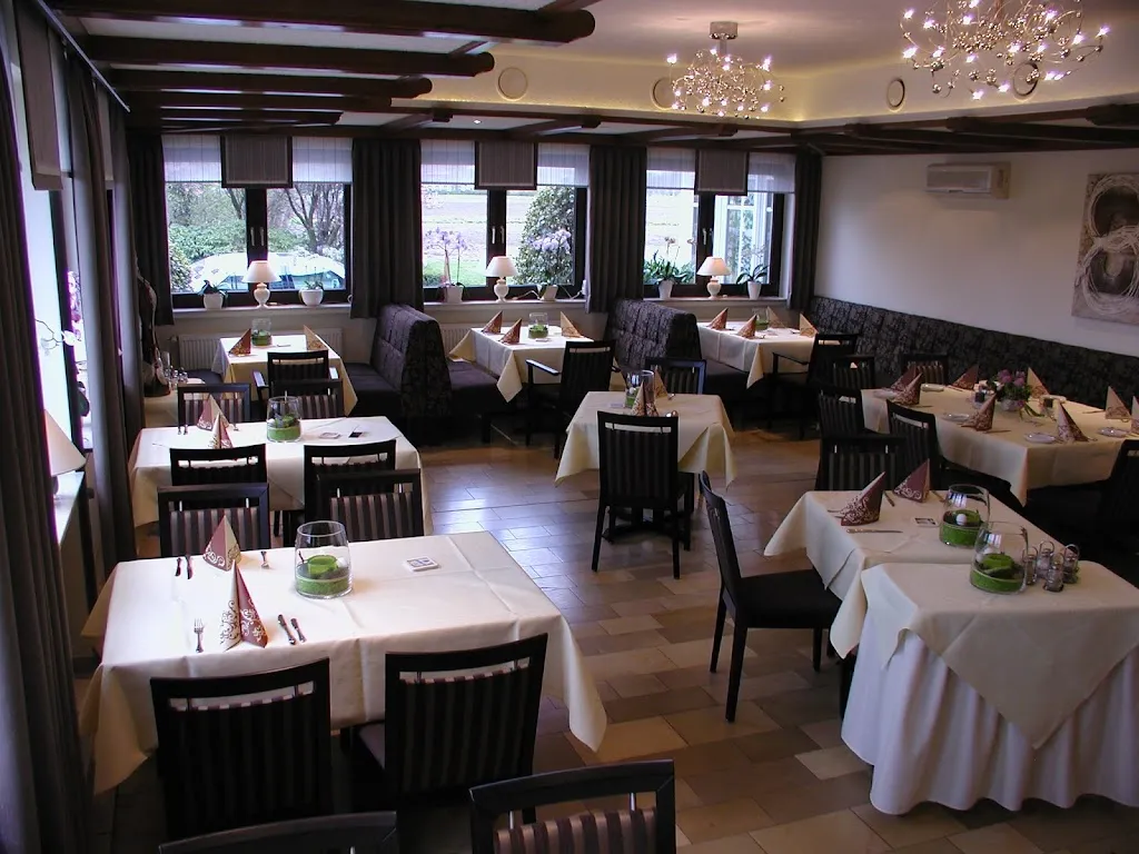 Gasthaus Plocksaugust restaurant in Glandorf