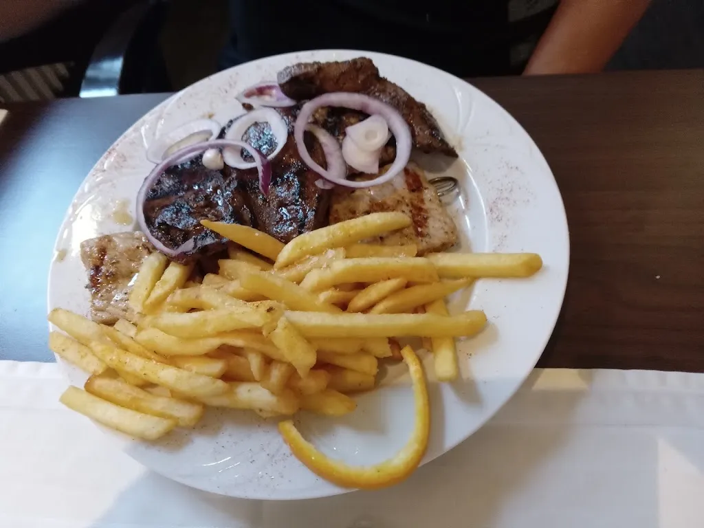 Menu_Der Grieche Restaurant_Gnarrenburg_image_9