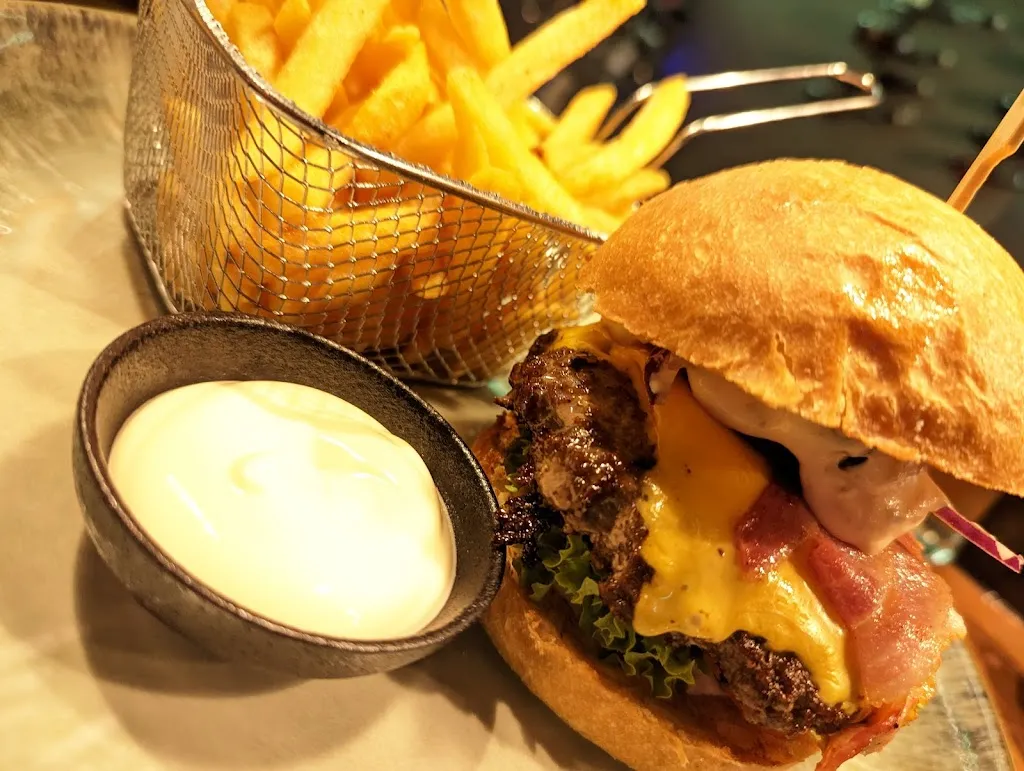 Annie A_Maximilians_Deggendorf_review