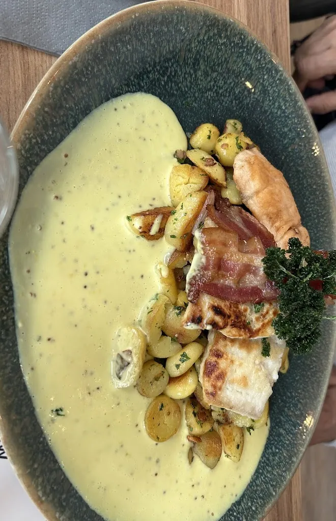 Jasmin Dawuda_Mellow — Restaurant & Bar_Norderstedt_review