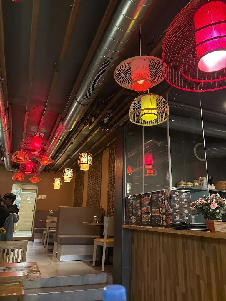 Melody Wang_Ginza_Göttingen_review