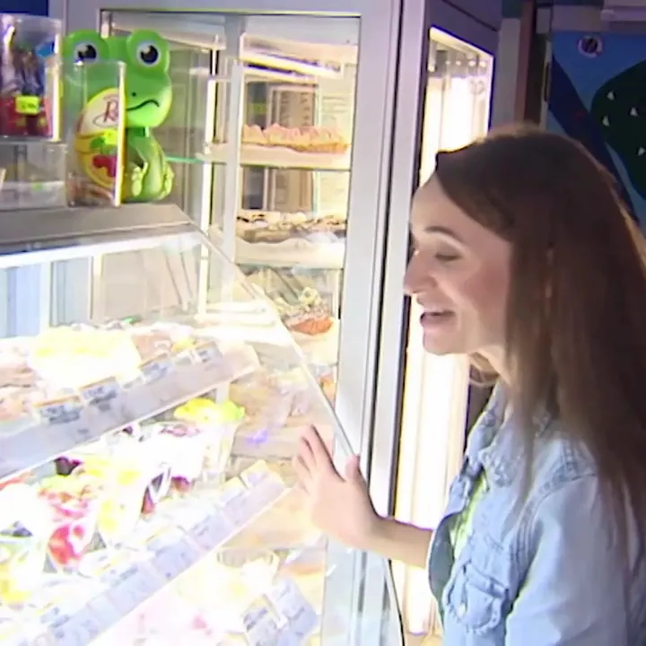 Lara's American Diner_Gyhum_slider_image_2