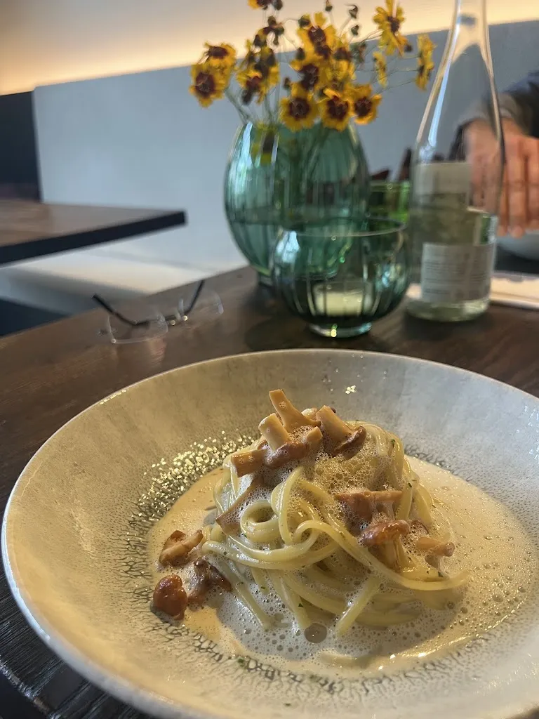 Matthias E. Friedrich_lenis Wine & Dine_Dingolfing_review