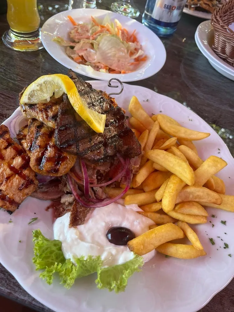 Syrtaki Hameln_Hameln_slider_image_1