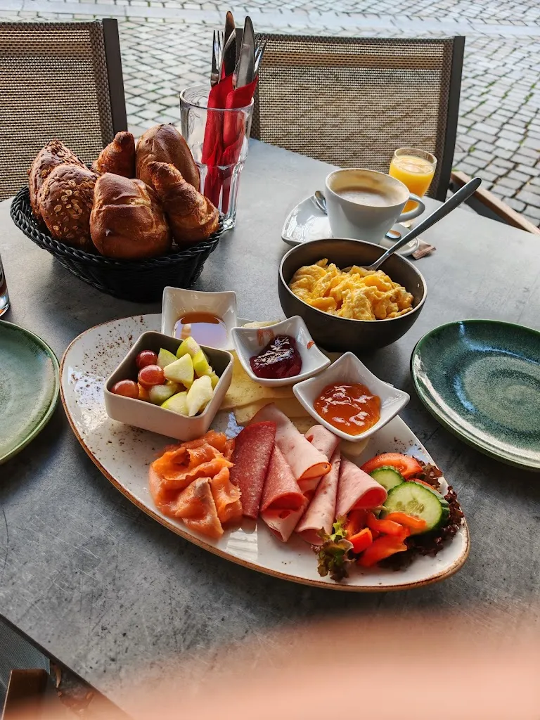 Grand Café täglich_Hameln_slider_image_3