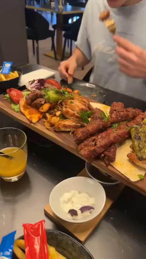 Selena Ma_Central Restaurant-Bar Gronau__review