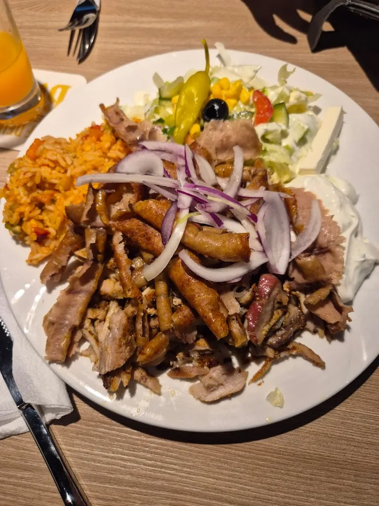 Istanbul Grill Restaurant und Bringdienst_(Ems)_slider_image_3