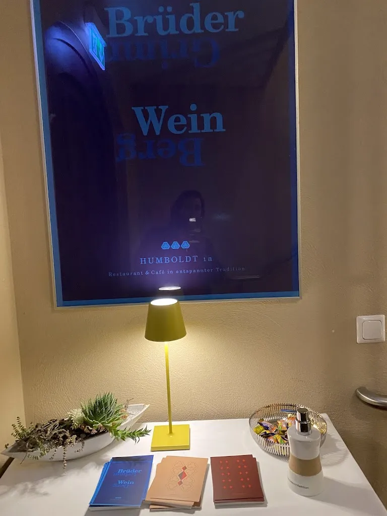 Leonardo_Humboldt1a_Kassel_review