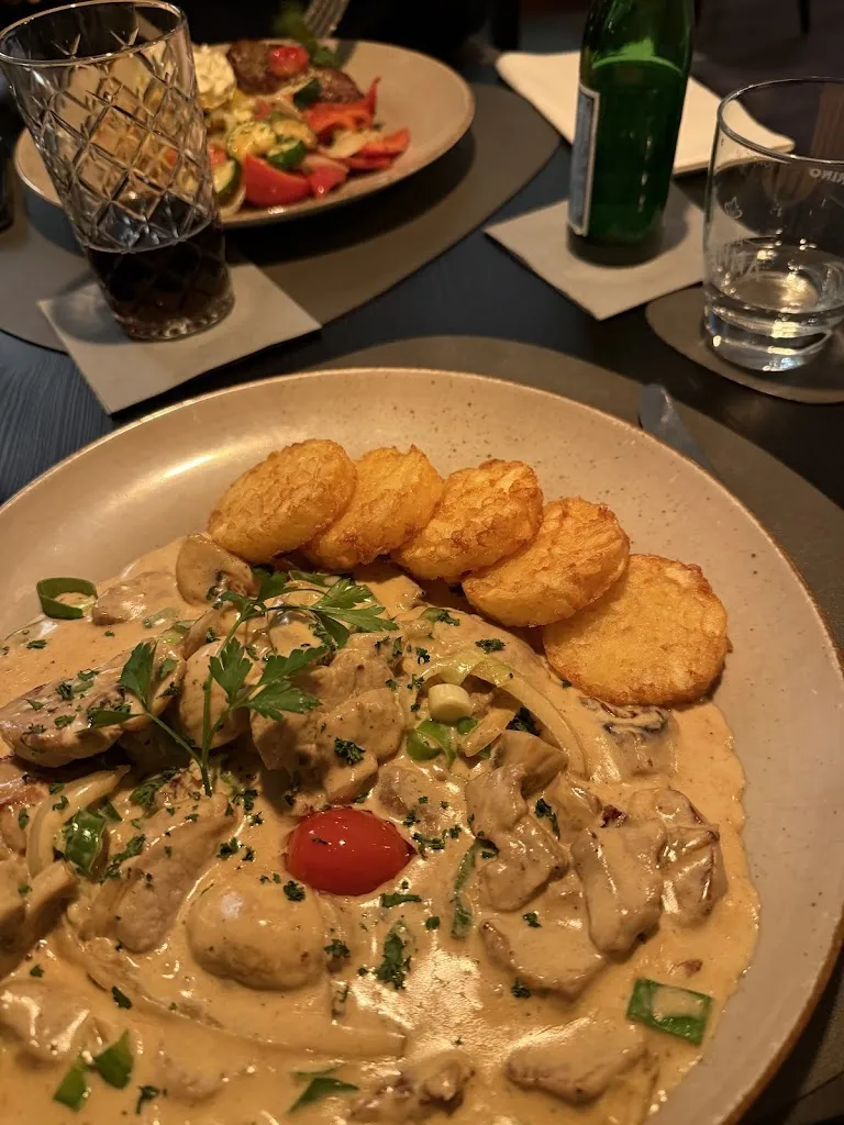 MAIKE'S RESTAURANT_Hemmingen_slider_image_3