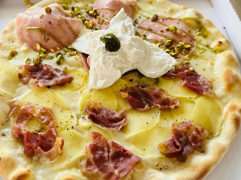 Biondi Eiscafé & Restaurant_Hatten_slider_image_3