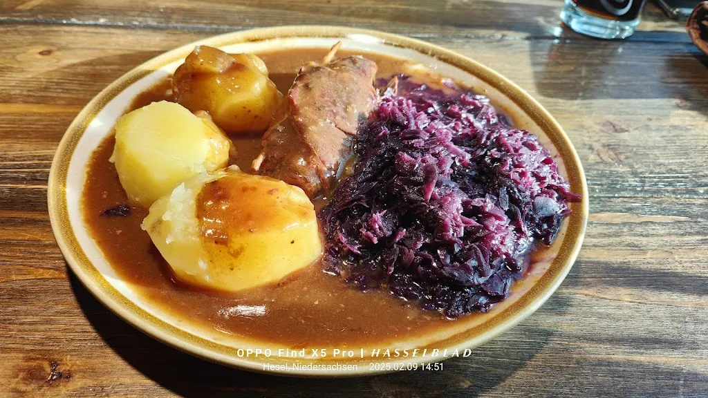 Die Schnitzelfabrik Hesel_Hesel_slider_image_3