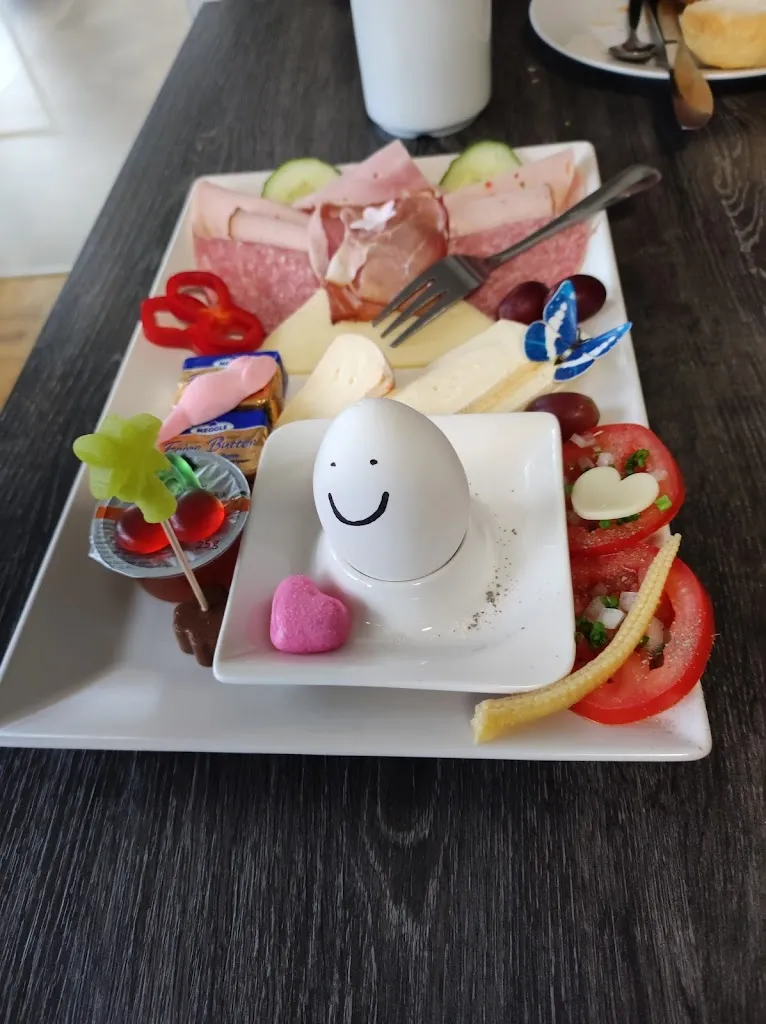 Michaela Laub_Restaurant/Bistro Route 51_Ensdorf_review