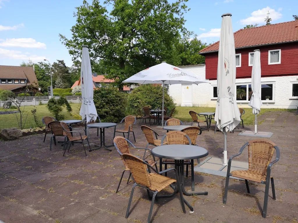 Mr. Wu Chinesisch und Mongolisches Restaurant & Hotel Mit Kegelbahn ristorante a Südheide