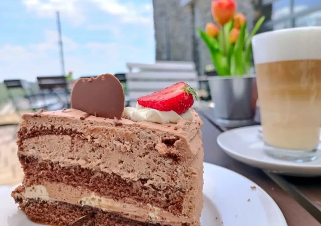 Schillats Café & Biergarten_Oldendorf_slider_image_2