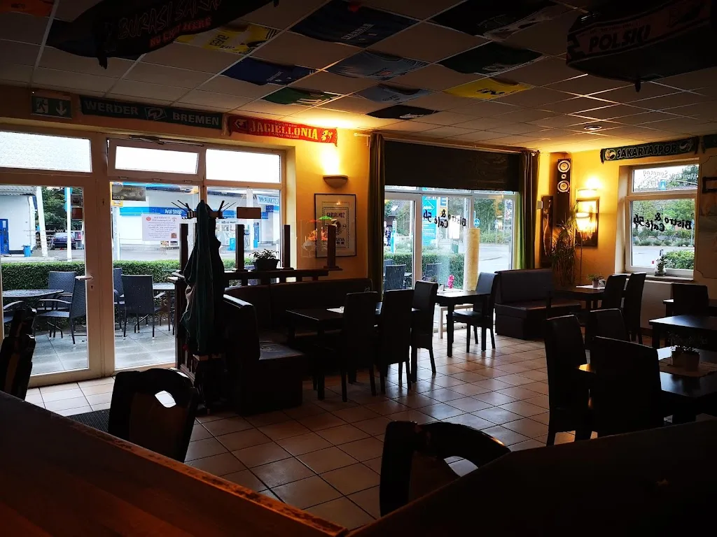 Bistro Cafe 54 restaurant in Hodenhagen