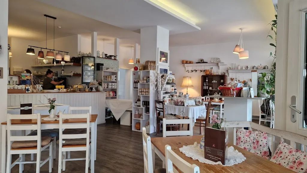 S Schneider (Steve)_Gretchens_Horneburg_review