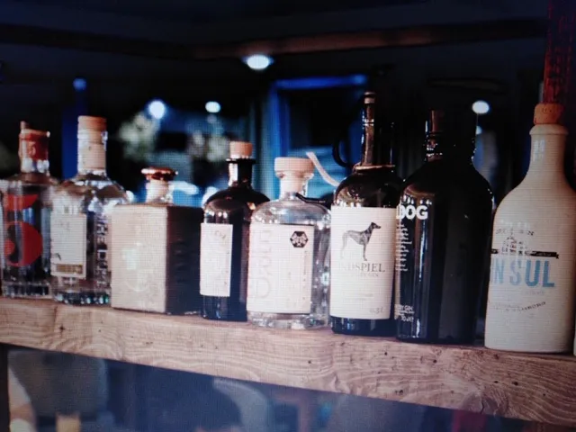 MiO.Bar.Bistro_Hude_slider_image_2