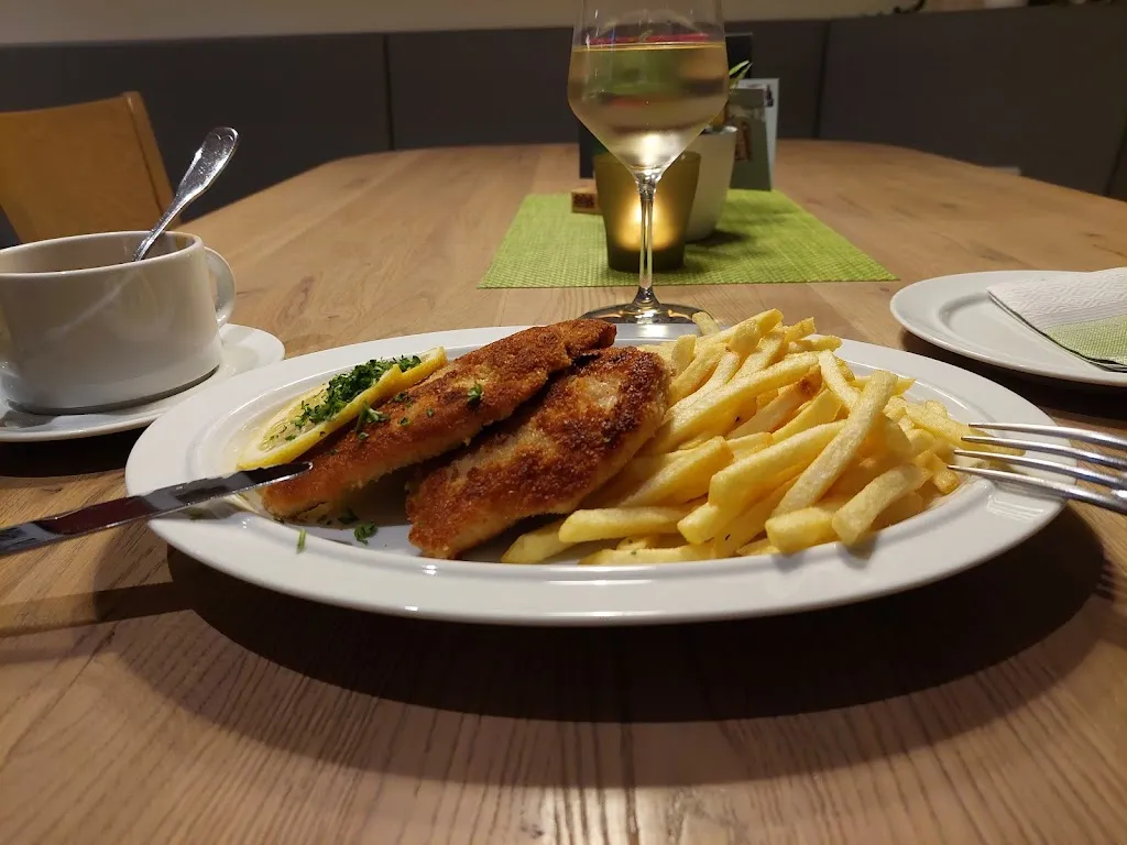 Gaststätte Lindenhof_Hoya_slider_image_2