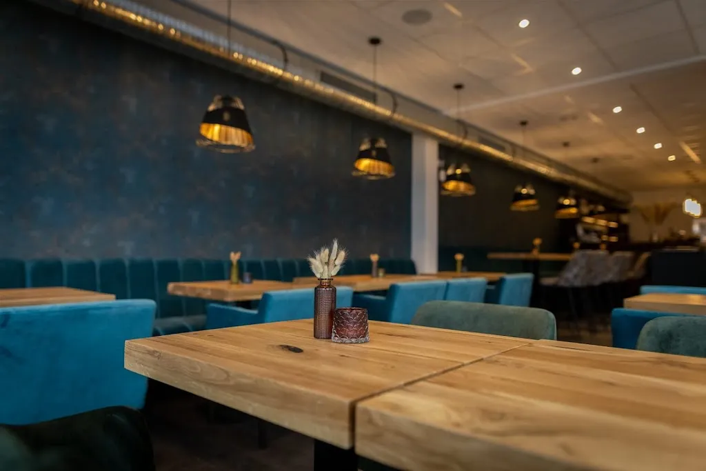 Peyman restaurant in Hoya