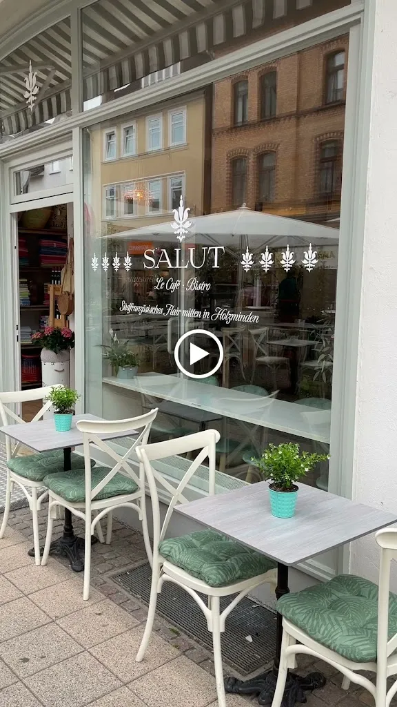 Salut le Café Bistro_Holzminden_slider_image_2