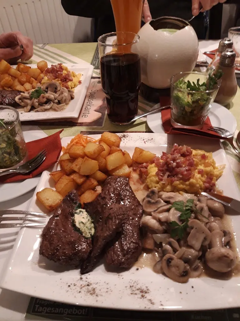 Straußenfarm am Bruch_Huy_slider_image_2