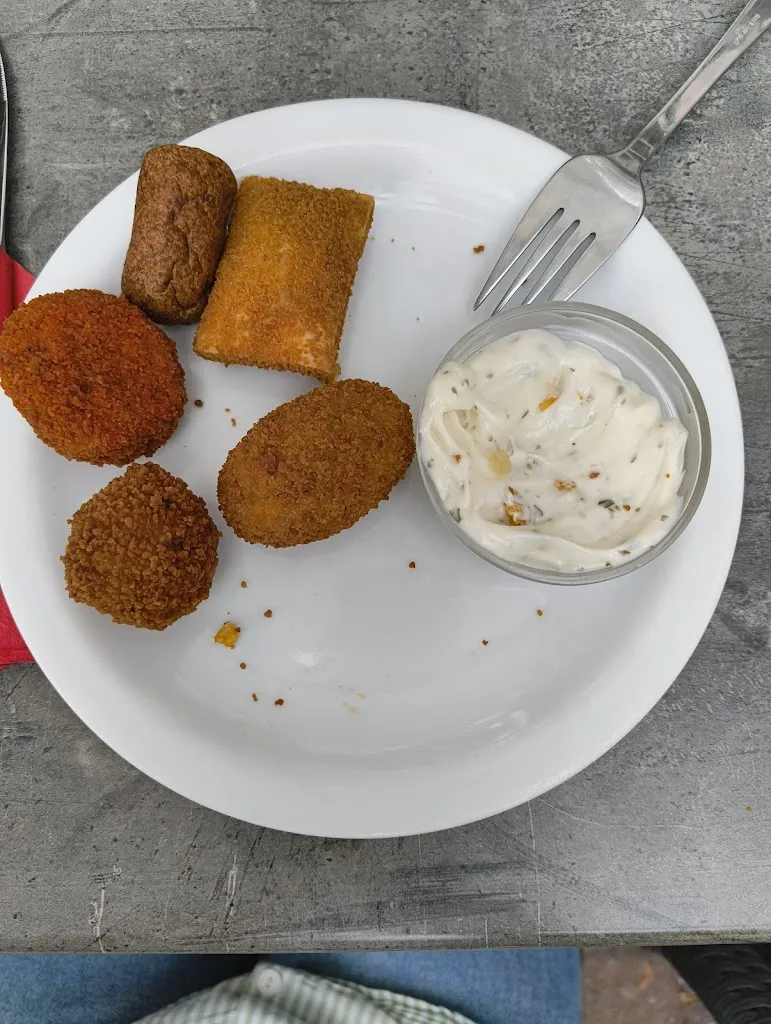 Andrea Reichstein_Grillimbiss Der Holländer_Uelsen_recensione