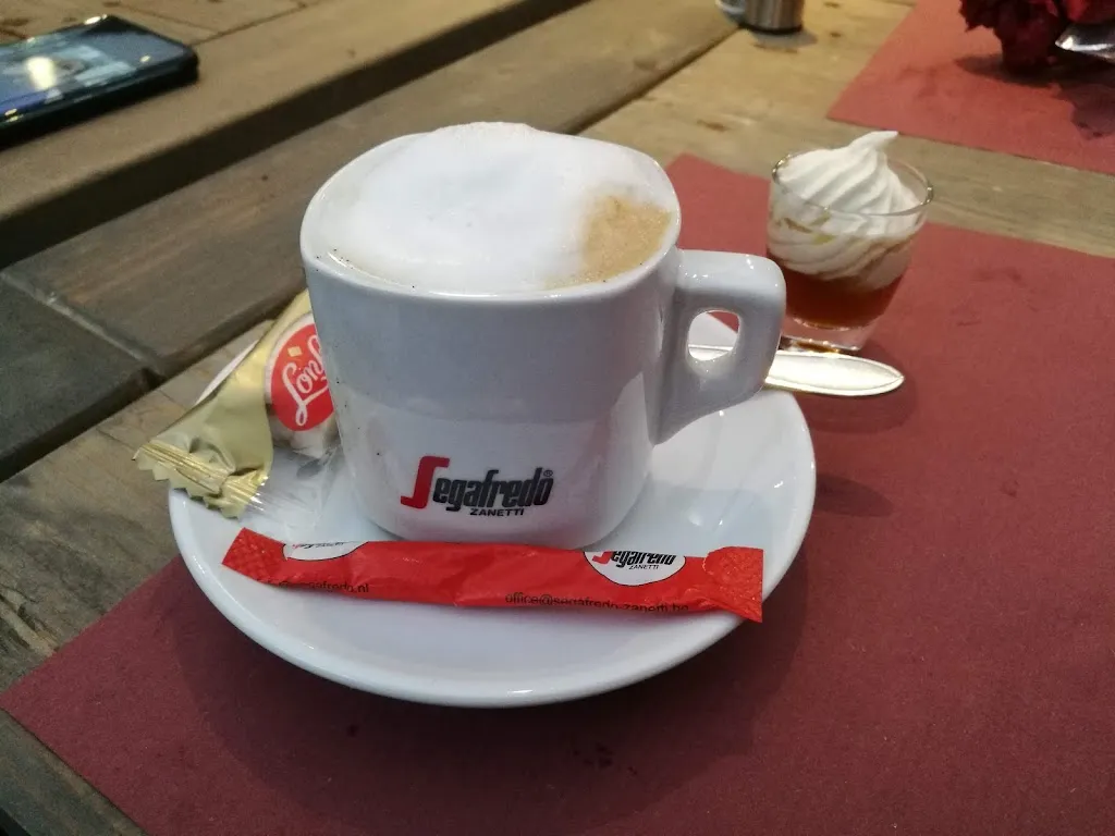 Restaurant Koffiehuus_Uelsen_slider_image_2