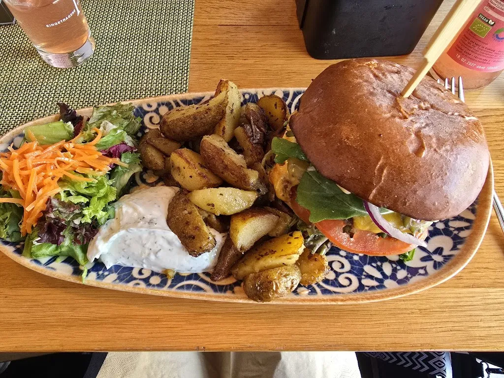 Alex Kitchen Husum_Husum_slider_image_3