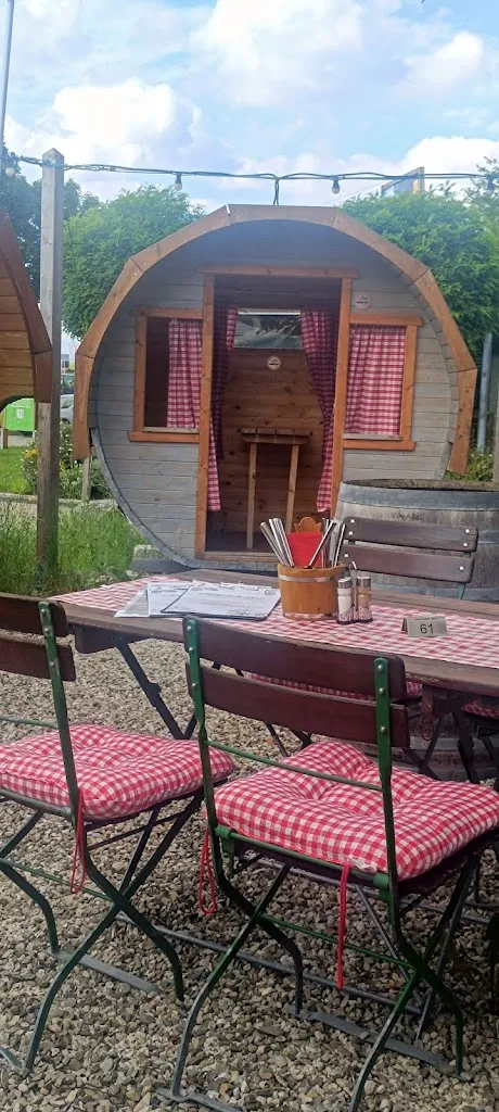 Wirtshaus Akut - Marcel Dick_Erkheim_slider_image_1