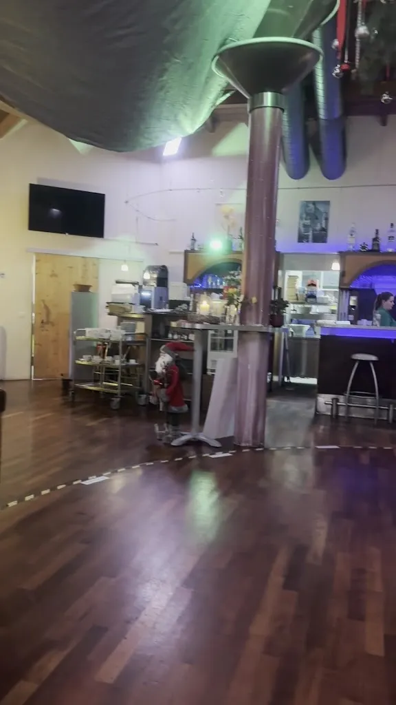 Wirtshaus Akut - Marcel Dick_Erkheim_slider_image_2