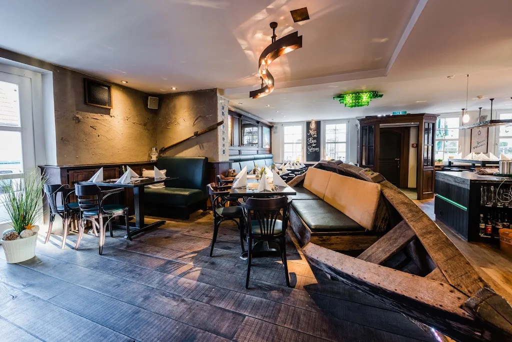 Haus der Getreuen restaurant in Jever